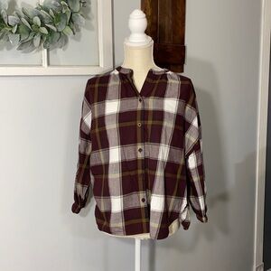 Cremieux Plaid Cinched Wrist Button Up Top size Small